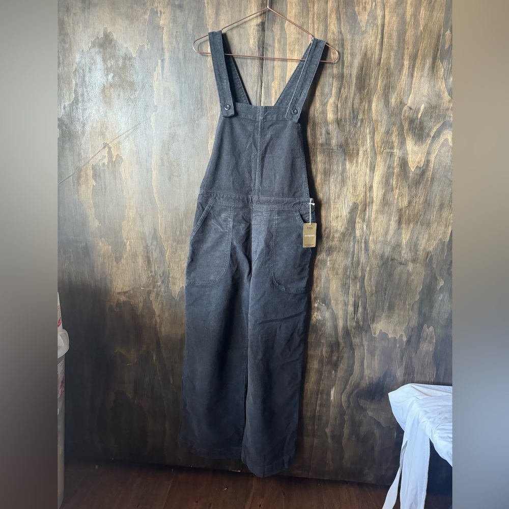 Patagonia Stand Up Cropped Corduroy Overalls – Women’s – NWT - Picture 1 of 15